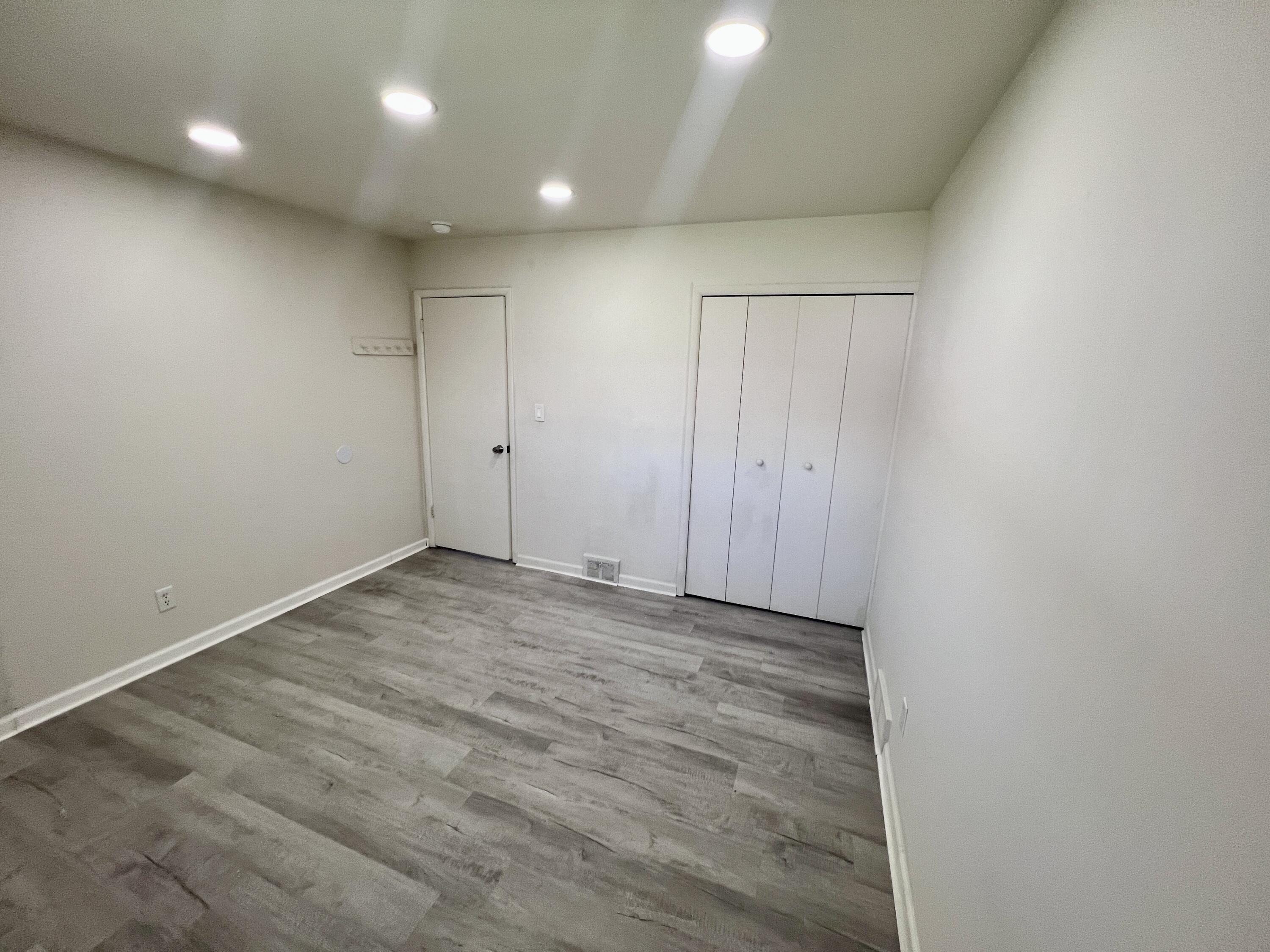 4709 Gerald Street Warren, MI 48092 - Photo 9 of 24 IMG_8881