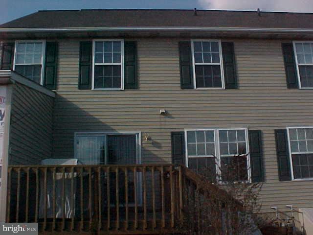 25 Sandstone Court Lititz, PA 17543 - Photo 2 of 3