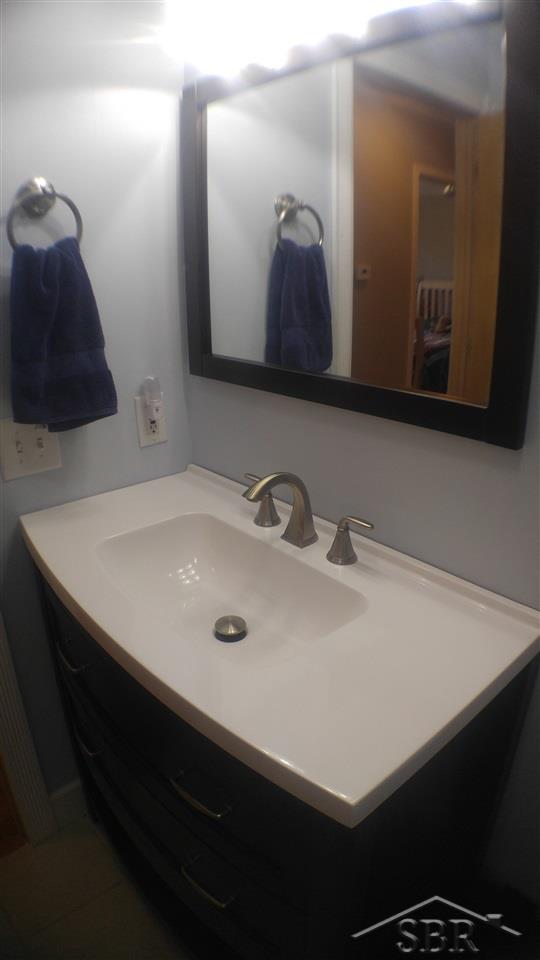 7337 Shattuck Road Saginaw, MI 48603 - Photo 18 of 39 31290416-17.JPG