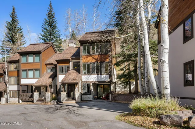 $1,695,000 | 4770 Big Horn Road, Unit B4, Vail, CO 81657