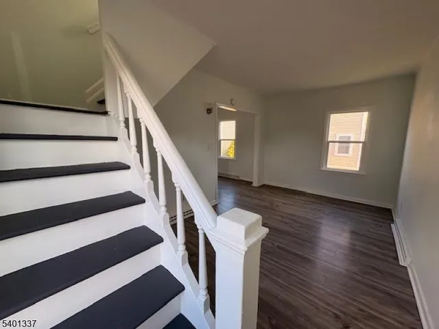 $489,000 | 4 Whitehouse Avenue, Whitehouse Station, NJ 08889