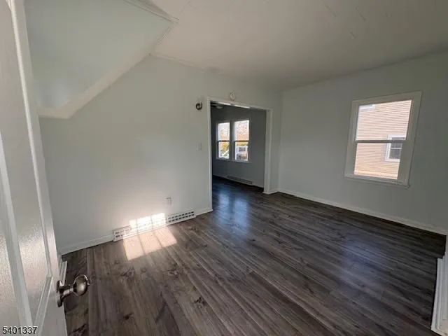 $489,000 | 4 Whitehouse Avenue, Whitehouse Station, NJ 08889