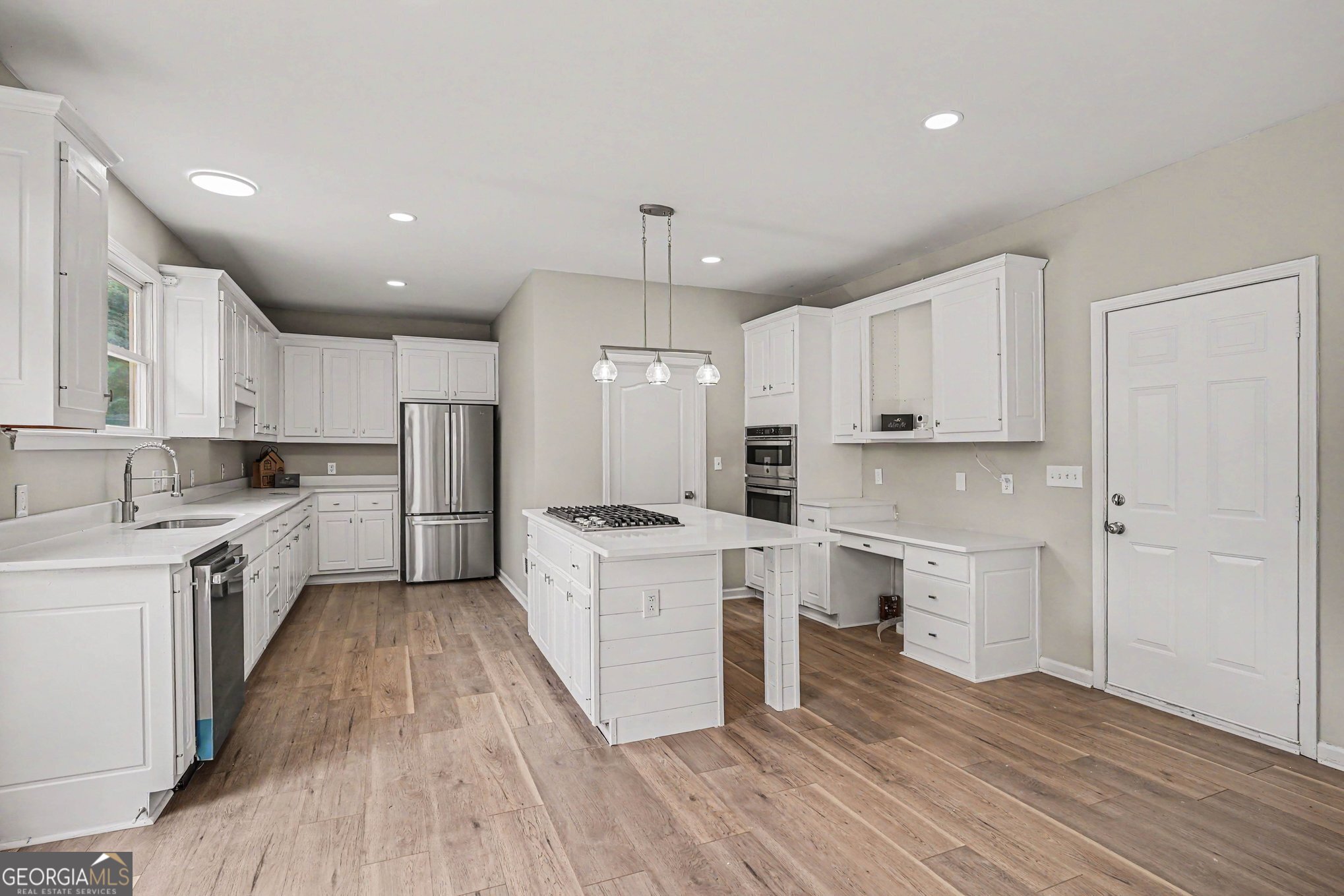 3927 Broadleaf Walk Ellenwood, GA 30294 - Photo 13 of 35