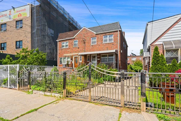 $775,000 | 1056 Swinton Avenue | Throgs Neck