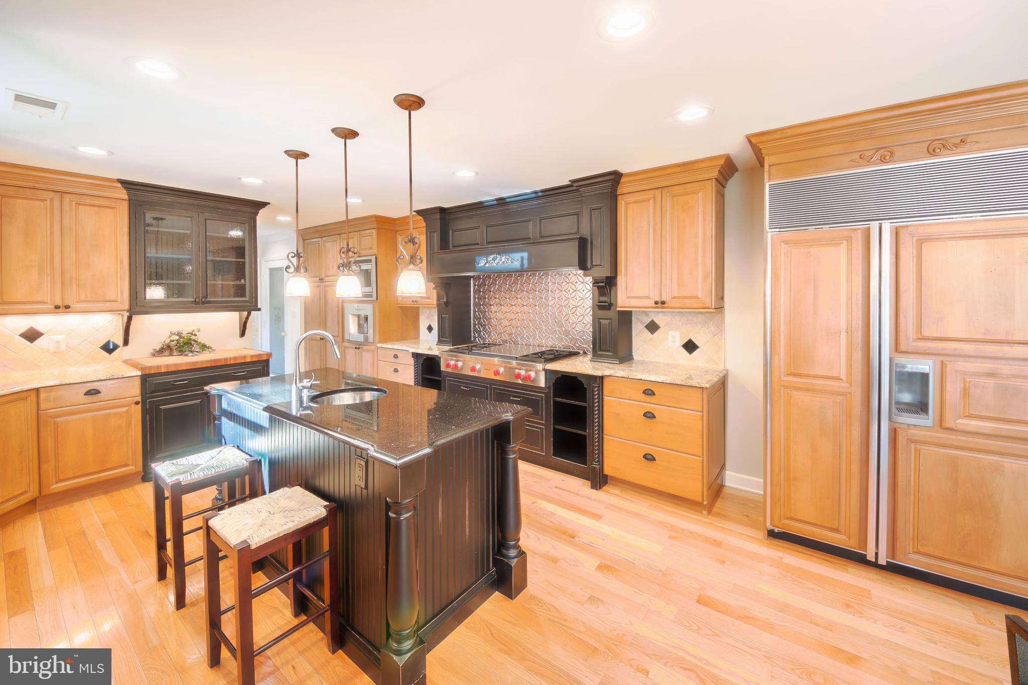 104 River Run Queenstown, MD 21658 - Photo 21 of 58 Wolf cooktop w/ griddle, wall ovens w/warming draw