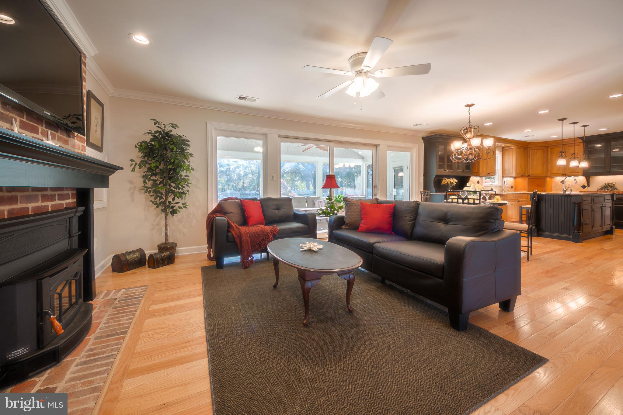 104 River Run Queenstown, MD 21658 - Photo 30 of 58 Cozy & open to kitchen and LR/DR