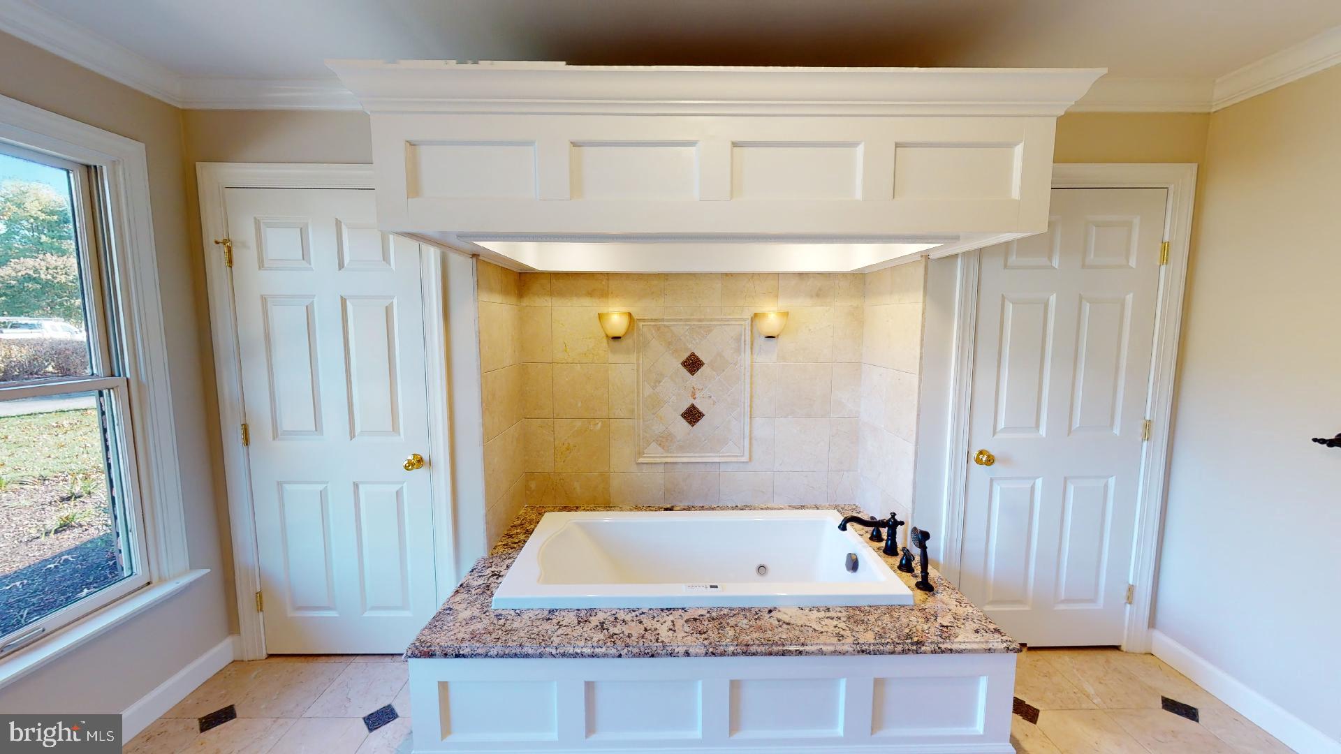 104 River Run Queenstown, MD 21658 - Photo 40 of 58 Air therapeutic tub used by sports teams!