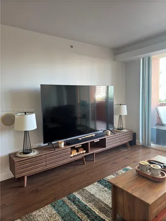 $2,700 | 2000 North Bayshore Drive, Unit 708, Miami, FL 33137