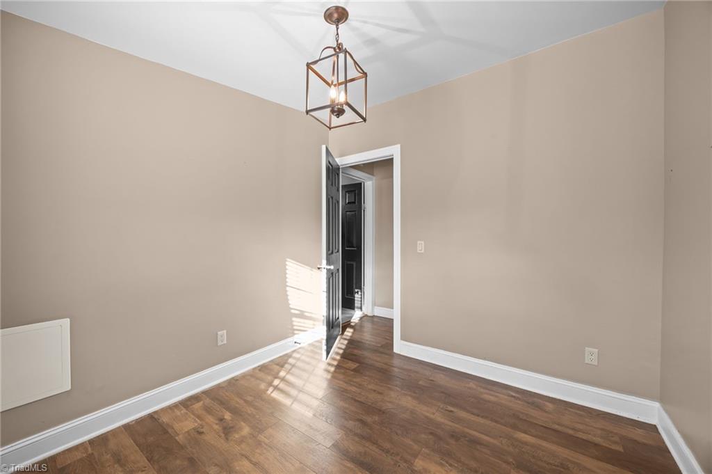 950 Waggoner Neal Road Walkertown, NC 27051 - Photo 37 of 48 Bonus or Office Room