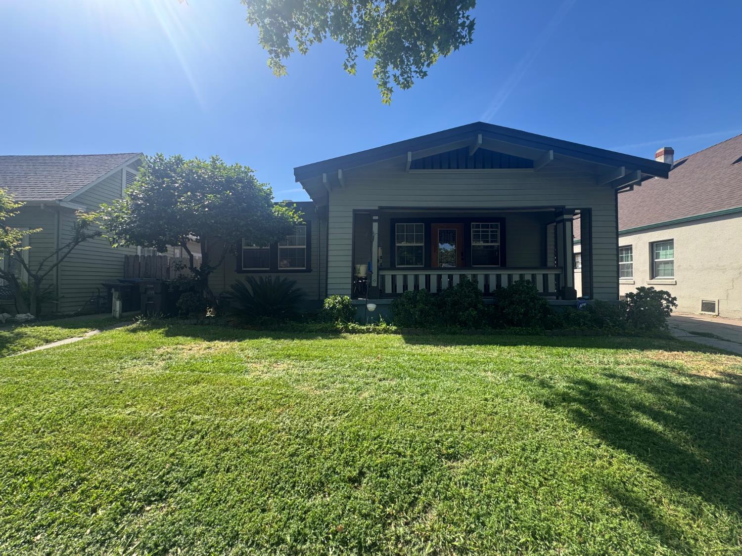 1044 West Harding Way Stockton, CA 95203 - Photo 2 of 2