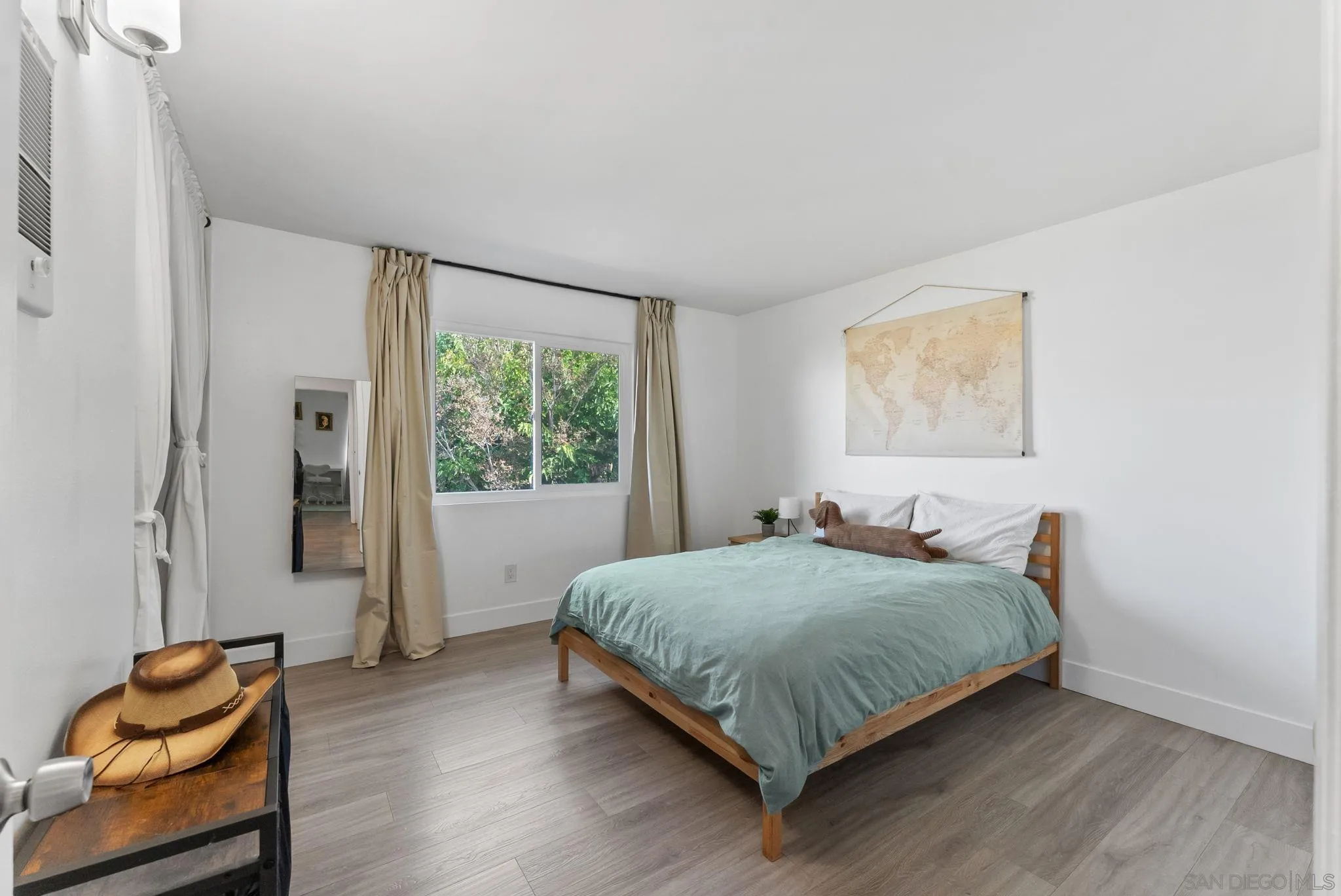 445 Ridgeway Court Spring Valley, CA 91977 - Photo 14 of 32 Gallery Image 14