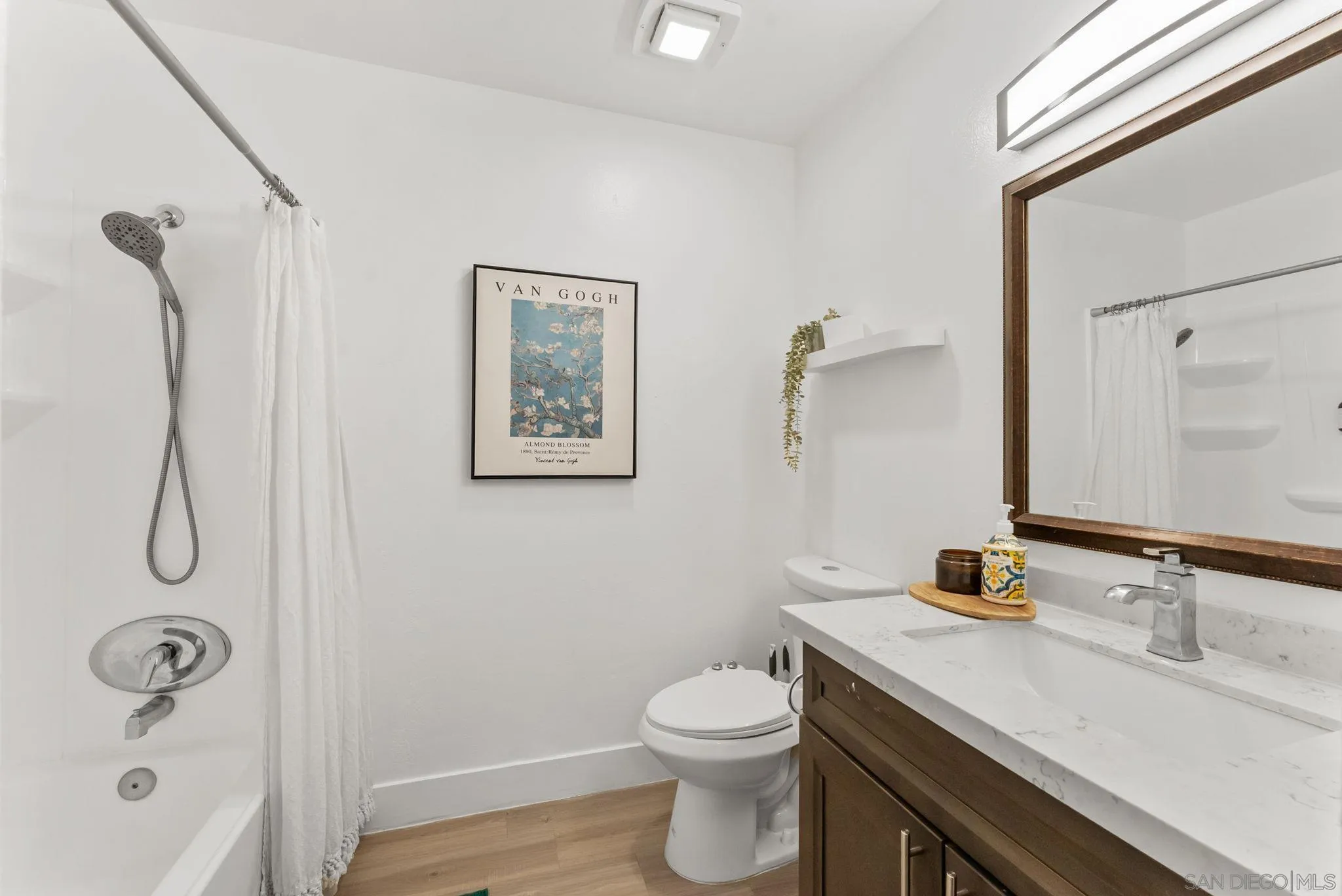 445 Ridgeway Court Spring Valley, CA 91977 - Photo 17 of 32 Gallery Image 17