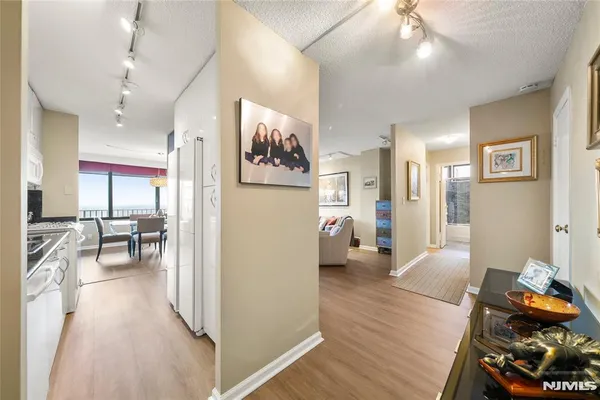 $319,000 | 277 Prospect Avenue, Unit 14B, Hackensack, NJ 07601