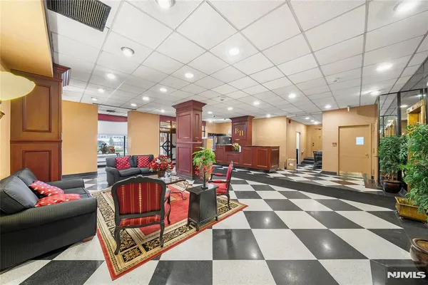 $319,000 | 277 Prospect Avenue, Unit 14B, Hackensack, NJ 07601