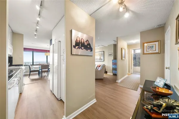 $319,000 | 277 Prospect Avenue, Unit 14B, Hackensack, NJ 07601