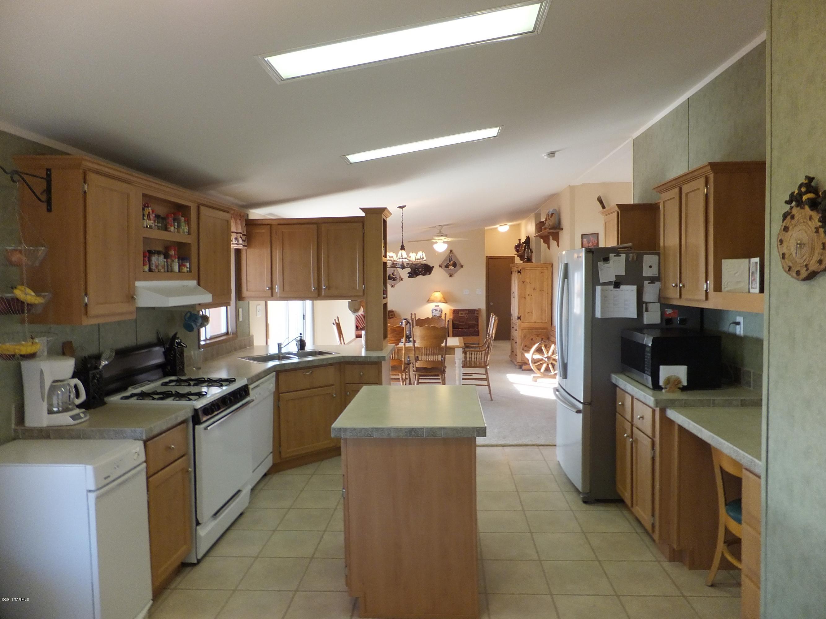 10321 West Mars Road Tucson, AZ 85743 - Photo 5 of 23 Gallery Image 5