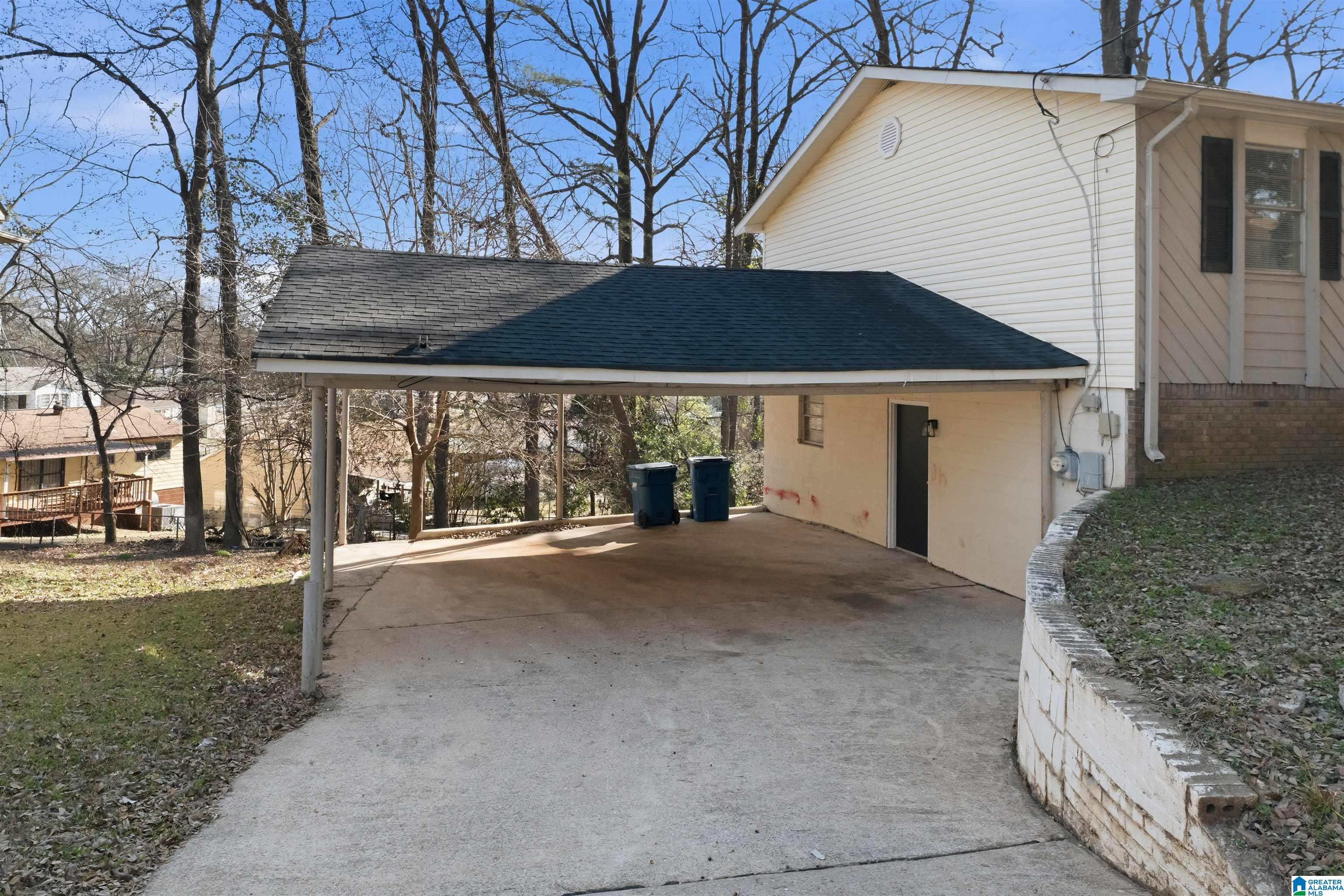 1528 Carol Circle Birmingham, AL 35228 - Photo 8 of 31