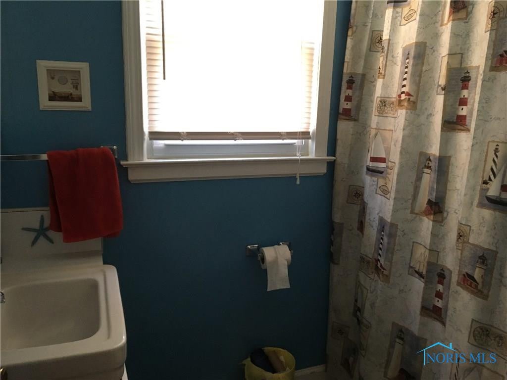 5614 Chippewa Road Toledo, OH 43613 - Photo 9 of 19 Gallery Image 9