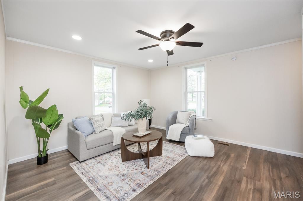 220 South St Clair Street Lebanon, IL 62254 - Photo 6 of 29