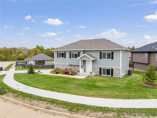 $335,000 | 3305 Venice Drive, Columbia, MO 65202