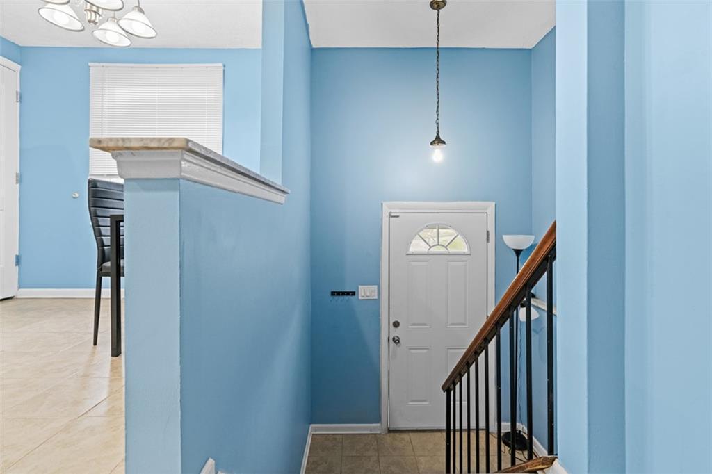 3525 Middletown Road Pittsburgh, PA 15204 - Photo 4 of 27 Gallery Image 4