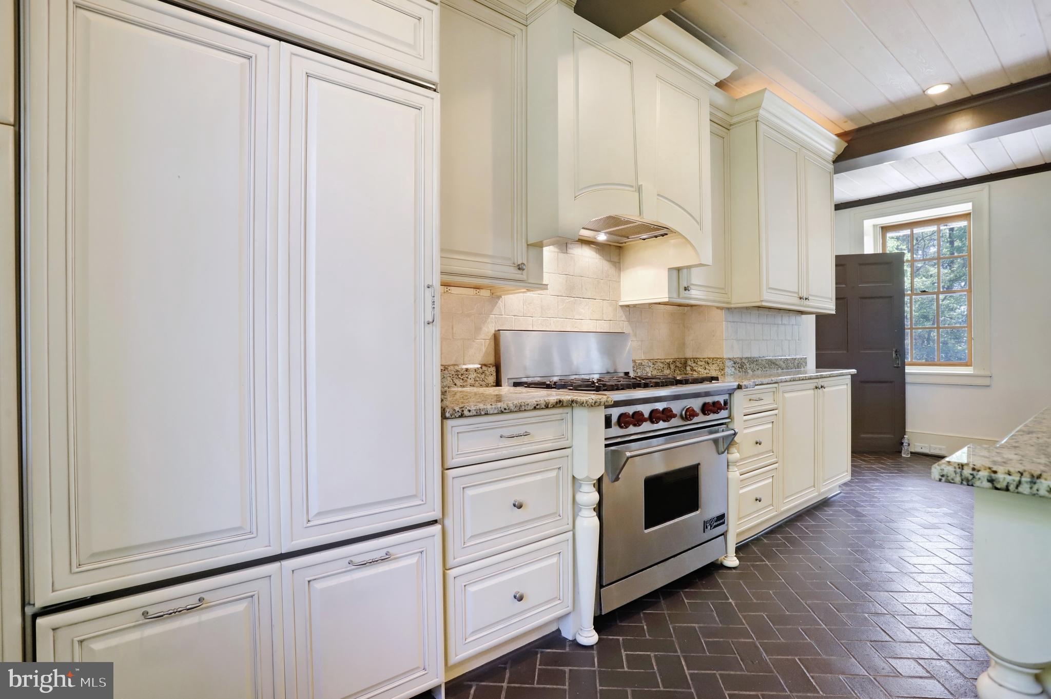14333 Spickler Road Clear Spring, MD 21722 - Photo 16 of 46