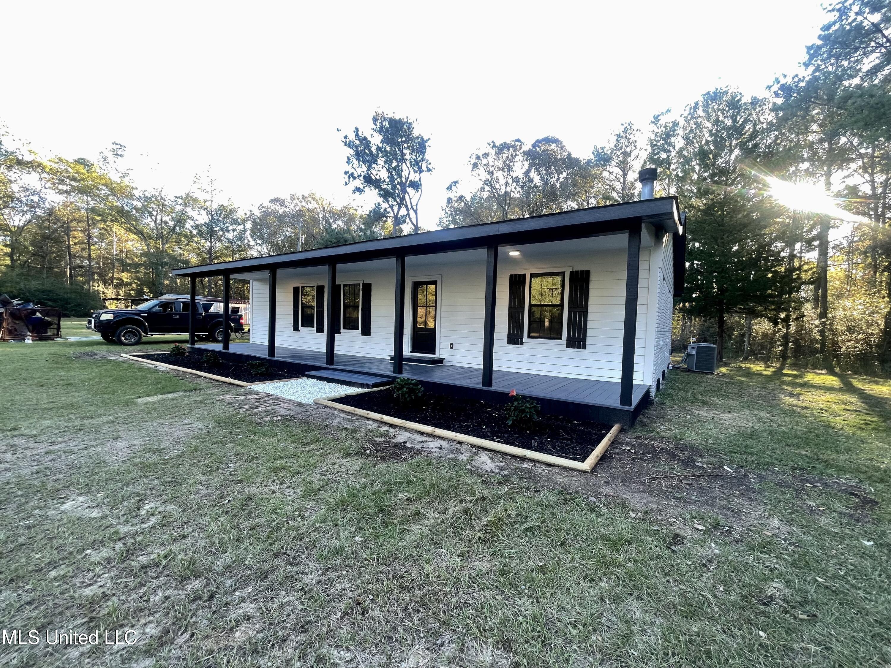 372 Flournoy Road Lucedale, MS 39452 - Photo 1 of 23 IMG_4825