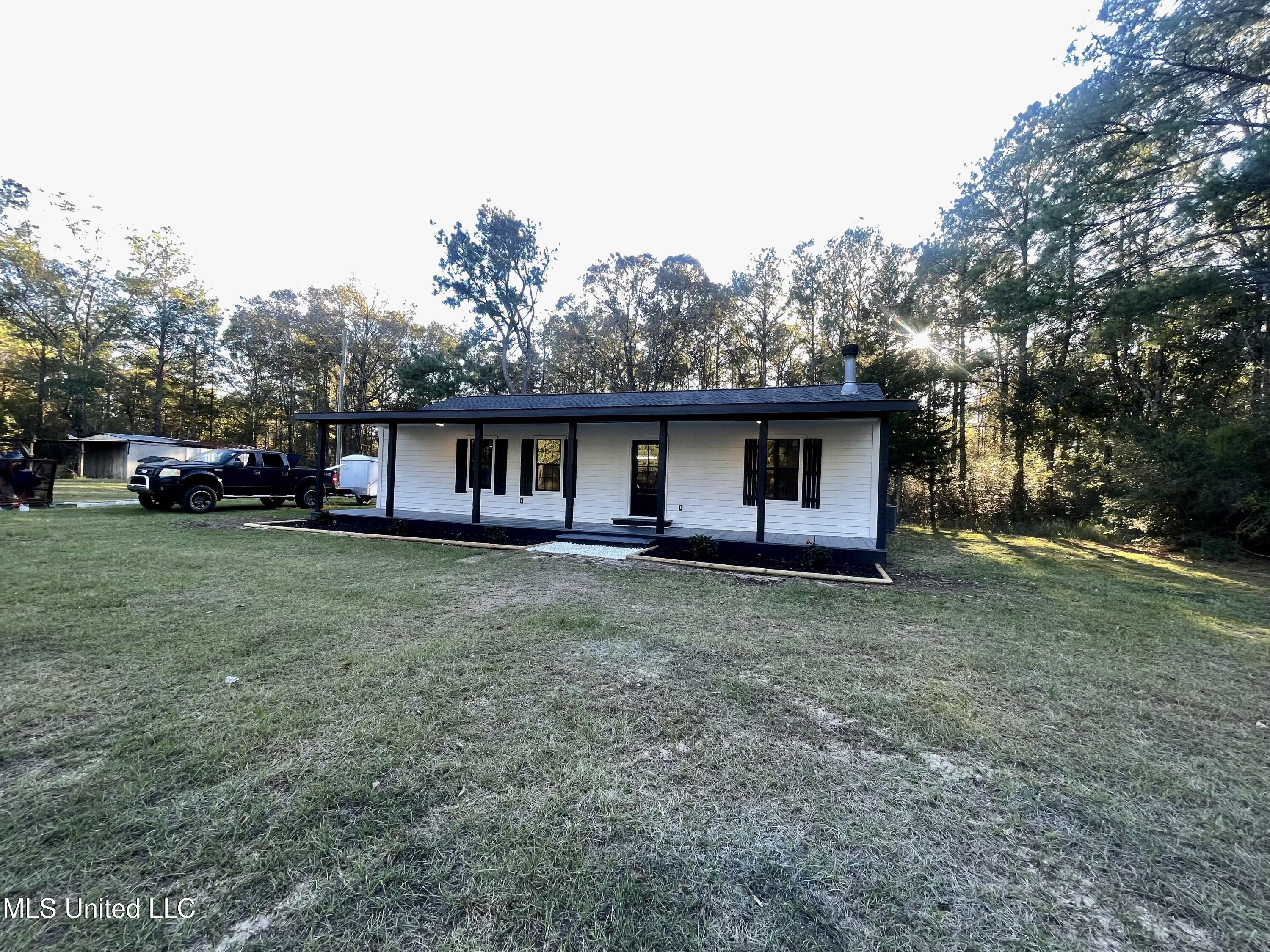 372 Flournoy Road Lucedale, MS 39452 - Photo 4 of 23 IMG_4826