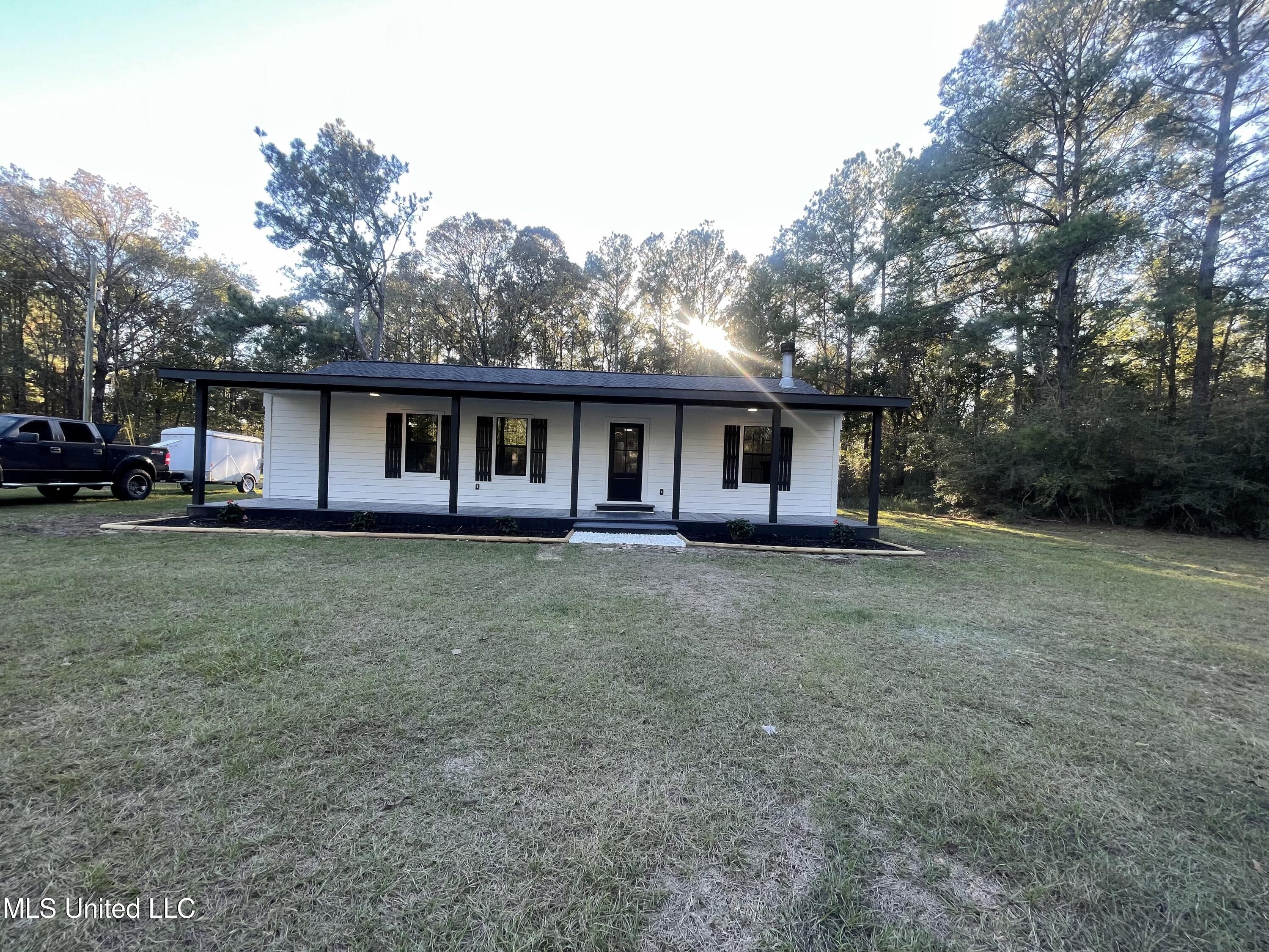372 Flournoy Road Lucedale, MS 39452 - Photo 5 of 23 IMG_4827