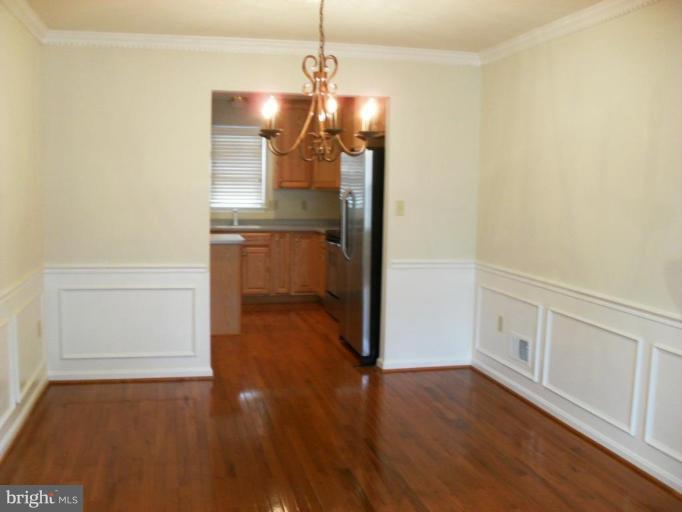 2003 Gallows Tree Court Vienna, VA 22182 - Photo 3 of 8 Dining Room