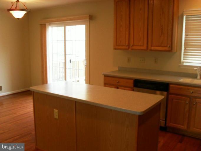 2003 Gallows Tree Court Vienna, VA 22182 - Photo 5 of 8 Kitchen #2