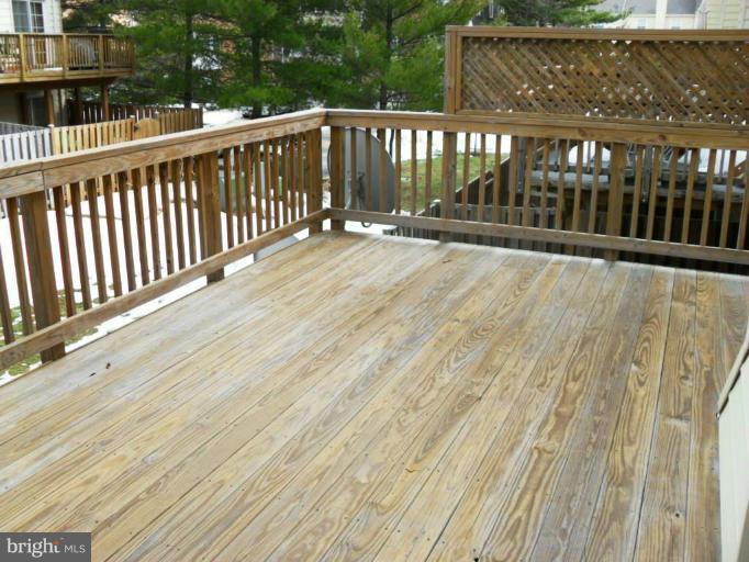 2003 Gallows Tree Court Vienna, VA 22182 - Photo 8 of 8 Deck