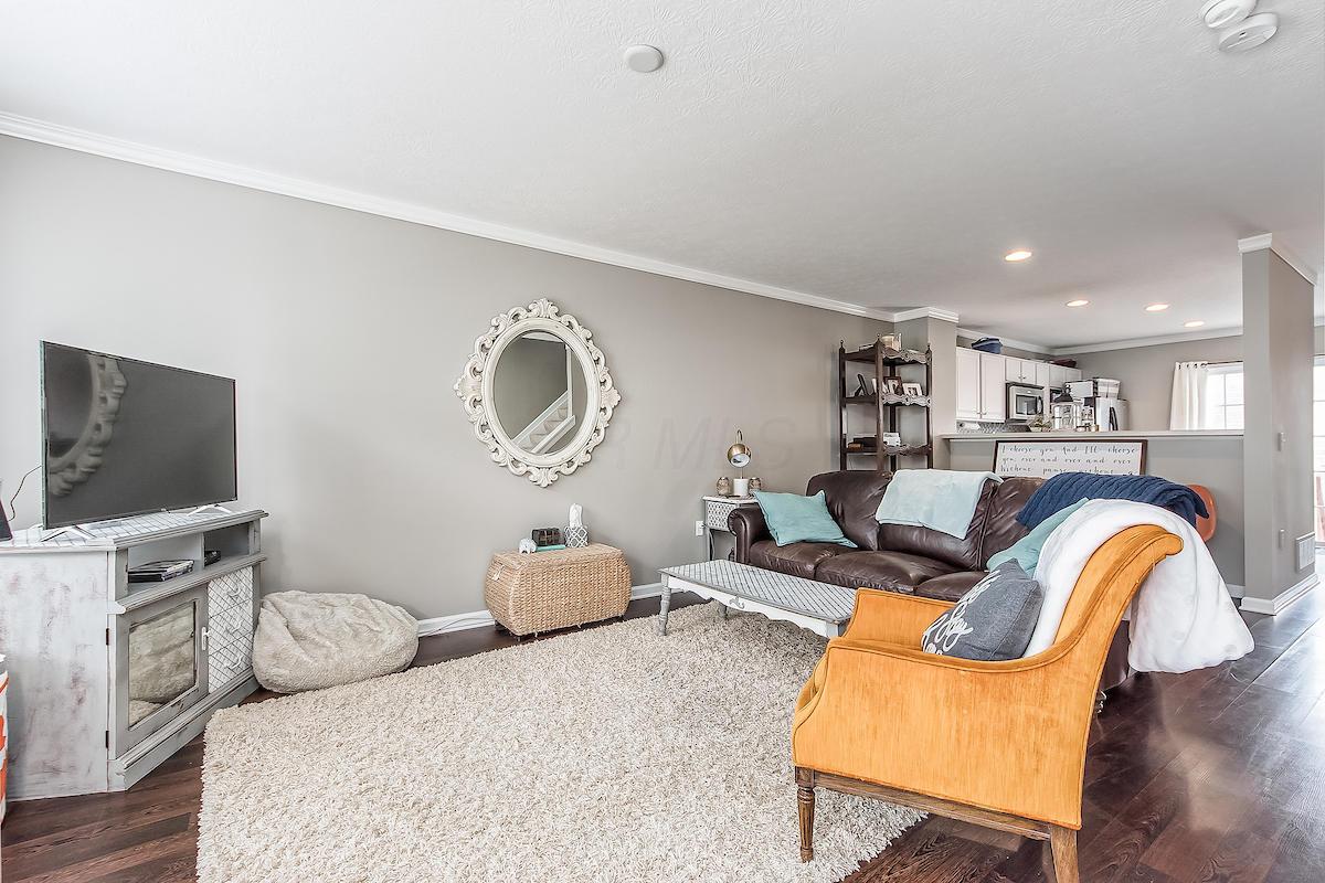 6237 Joes Hopper Road Columbus, OH 43230 - Photo 3 of 33 Gallery Image 3