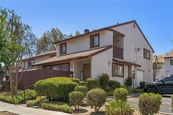 $595,000 | 1734 South Bradbury Drive, Unit 74, Montebello, CA 90640
