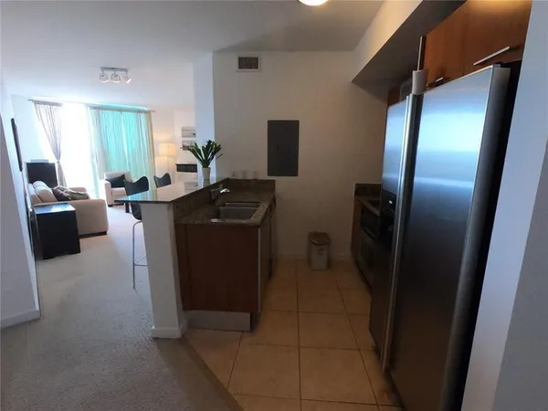 $2,100 | 9055 Southwest 73rd Court, Unit 2103, Miami, FL 33156
