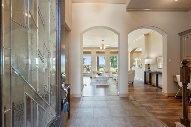 a view of entryway with livingroom and furniture