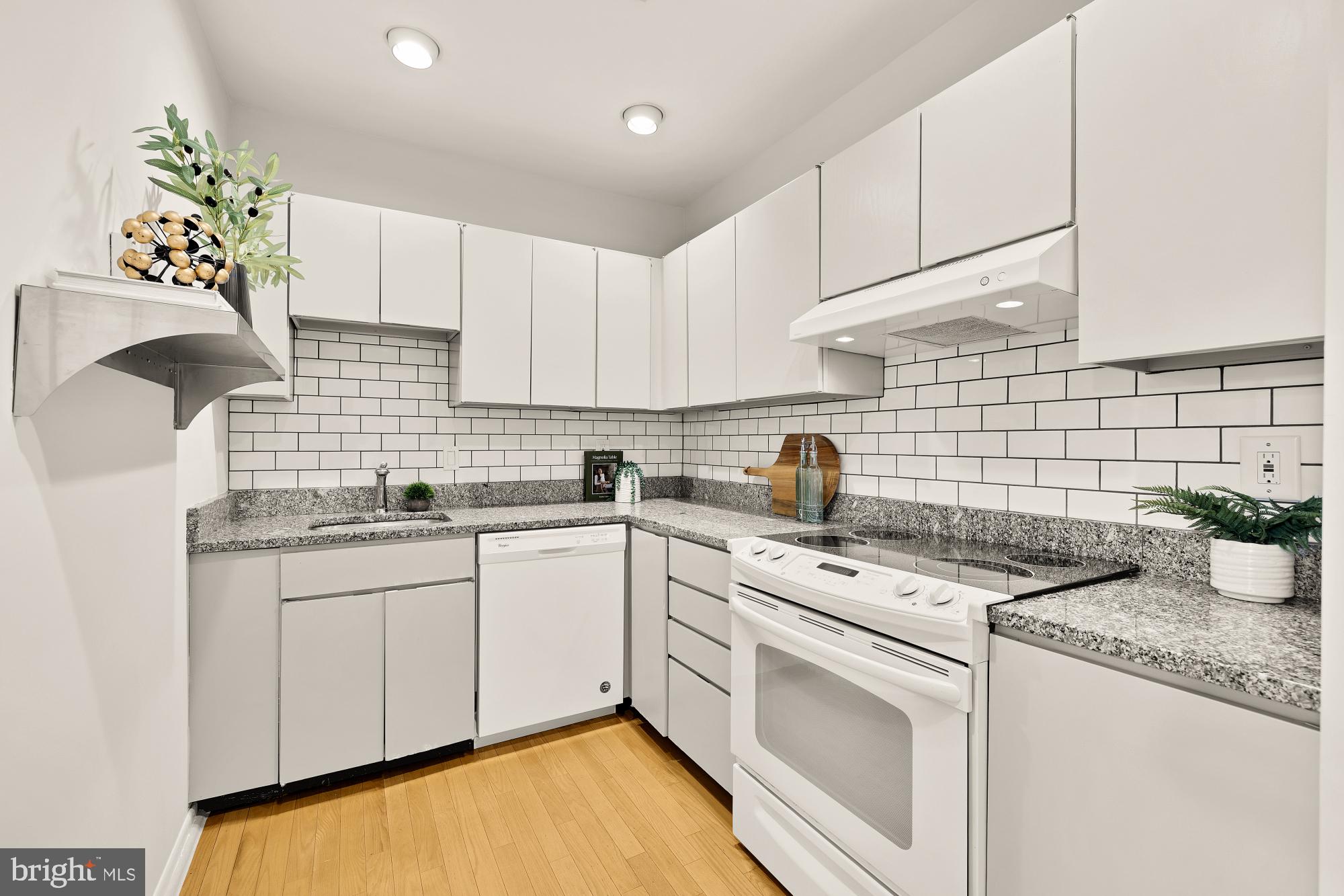 1741 T Street Northwest, Unit 303 Washington, DC 20009 - Photo 16 of 27