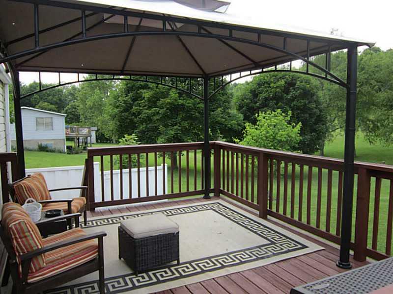 243 Boyd Road Freeport, PA 16229 - Photo 17 of 19 Patio/Deck.