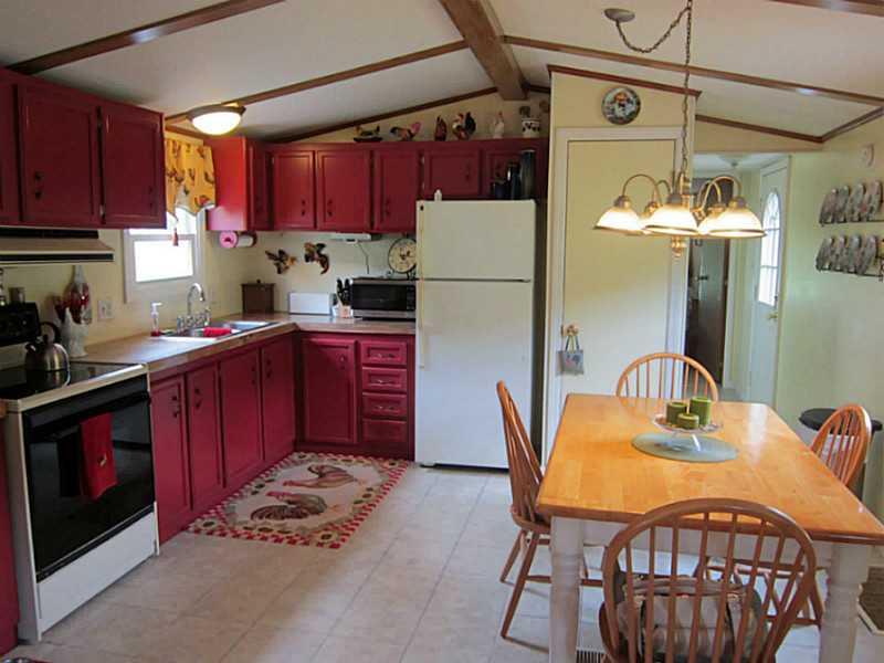 243 Boyd Road Freeport, PA 16229 - Photo 3 of 19 Kitchen.