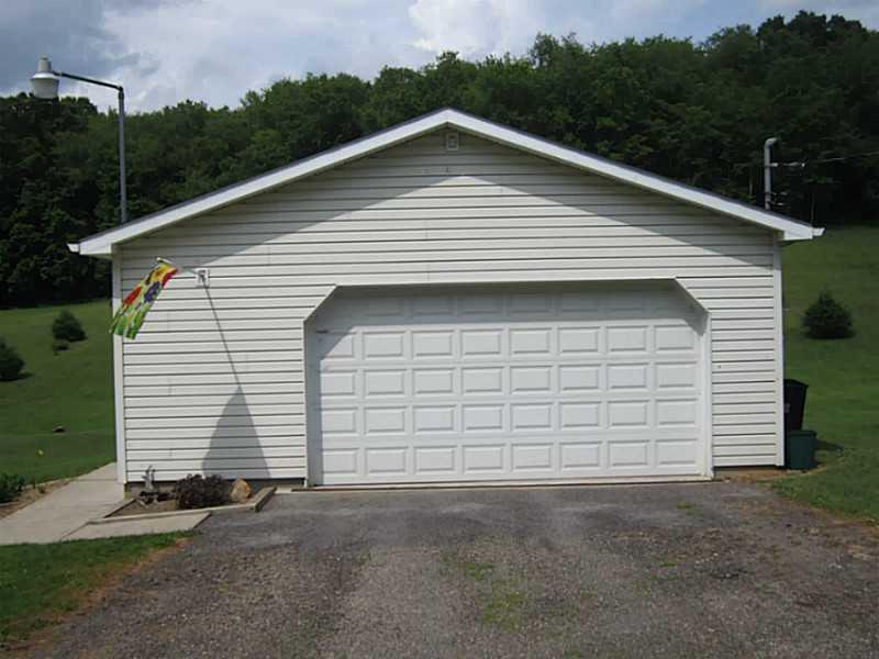 243 Boyd Road Freeport, PA 16229 - Photo 5 of 19 Parking Lot/Garage.
