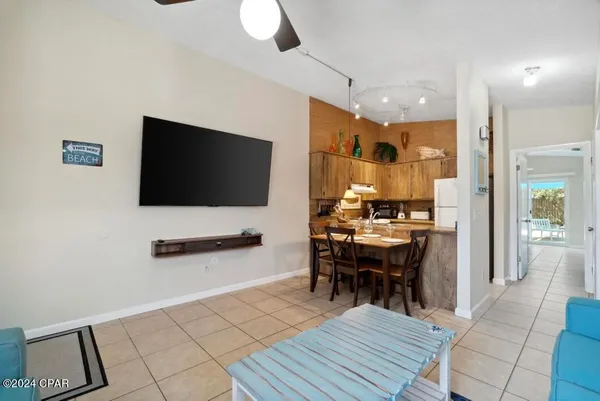 $1,350 | 5807 Sunset Avenue, Unit B, Panama City, FL 32408