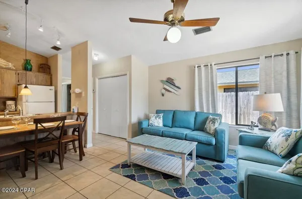 $1,350 | 5807 Sunset Avenue, Unit B, Panama City, FL 32408