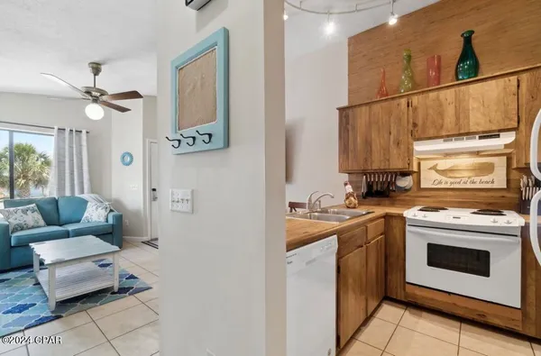 $1,350 | 5807 Sunset Avenue, Unit B, Panama City, FL 32408