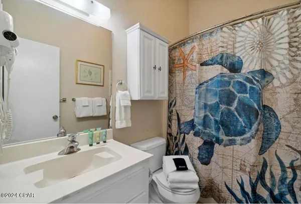 $1,350 | 5807 Sunset Avenue, Unit B, Panama City, FL 32408