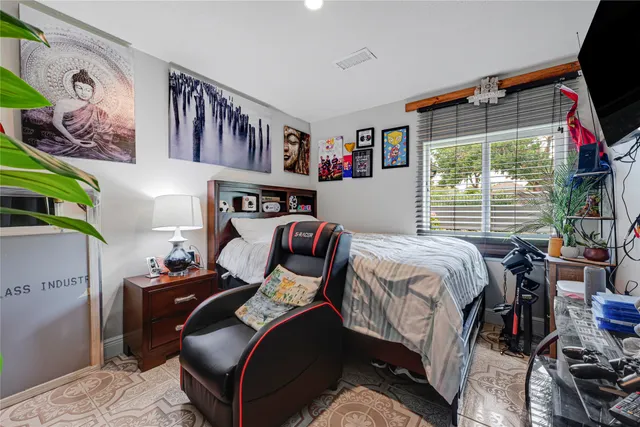 $750,000 | 1613 Wycliffe Drive, Houston, TX 77043