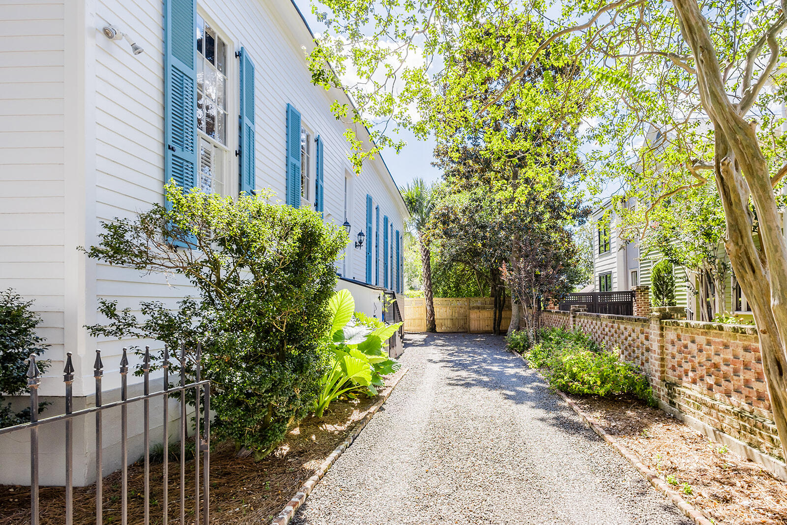 41 Pitt Street, Unit B Charleston, SC 29401 - Photo 2 of 15 41PittSt_2025_009