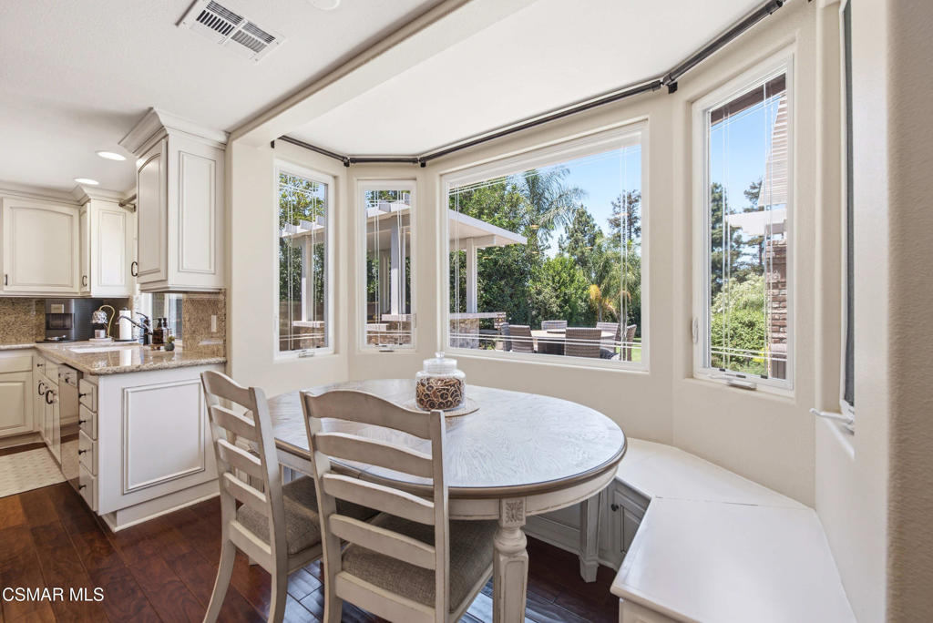 453 Highland Road Simi Valley, CA 93065 - Photo 16 of 100