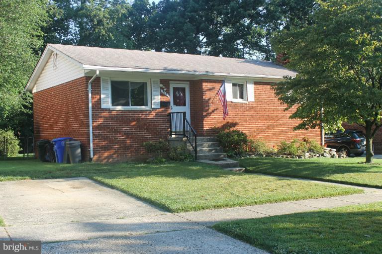 243 Hannes Street Silver Spring, MD 20901 - Photo 1 of 26 Exterior (Front)