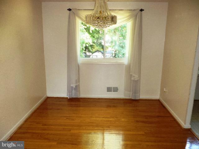 243 Hannes Street Silver Spring, MD 20901 - Photo 8 of 26 Dining Room