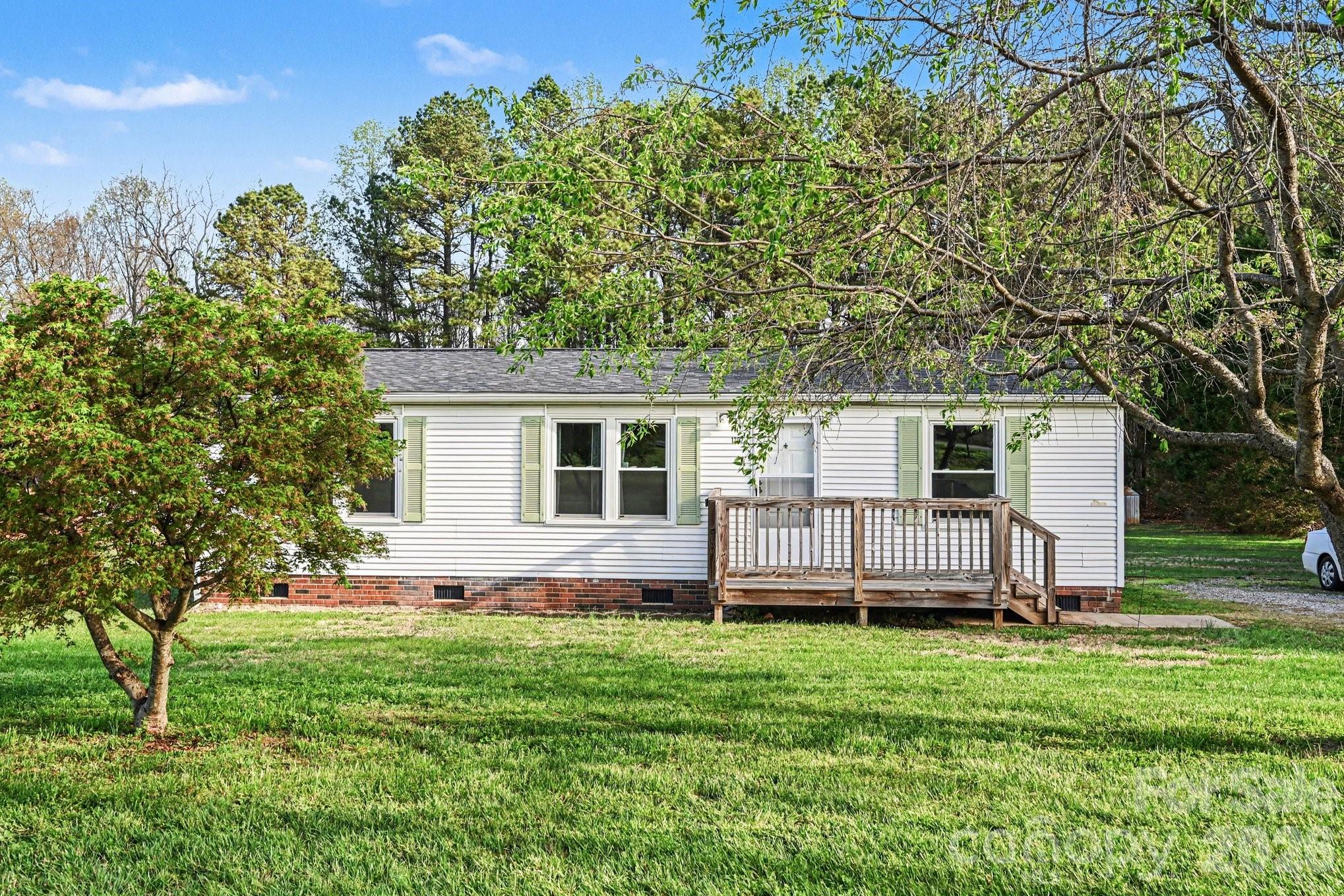 1392 Old Mountain Road Statesville, NC 28677 - Photo 1 of 24